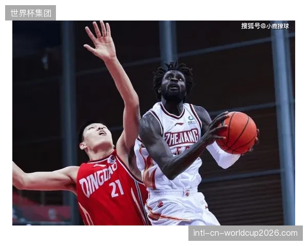 浙江双外援合砍53分，高效输出击溃深圳防线挺进总决赛。